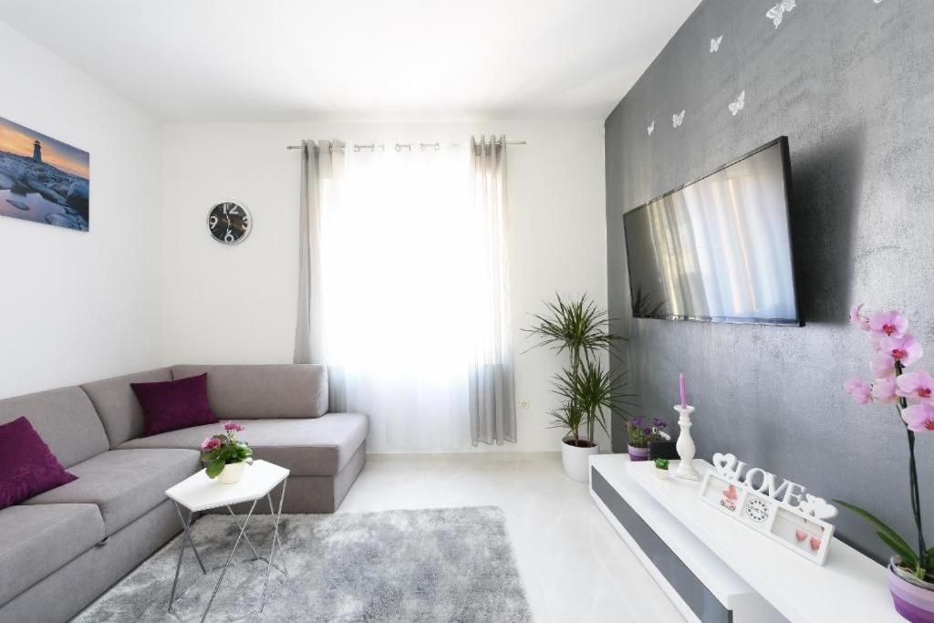 Apartment Lant ซาดาร์ ภายนอก รูปภาพ