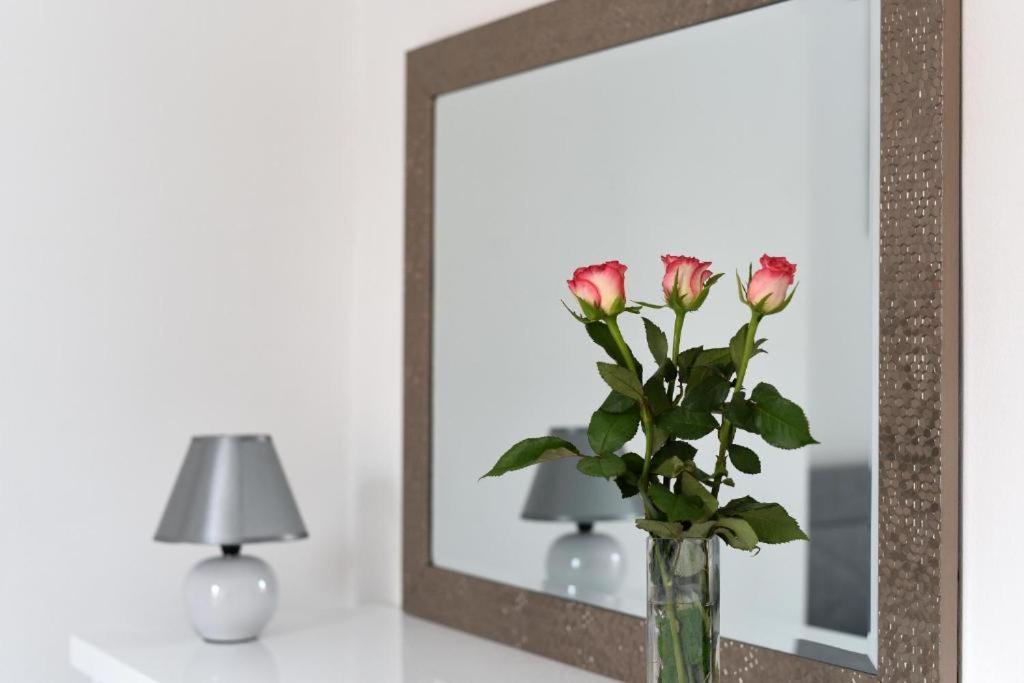 Apartment Lant ซาดาร์ ภายนอก รูปภาพ