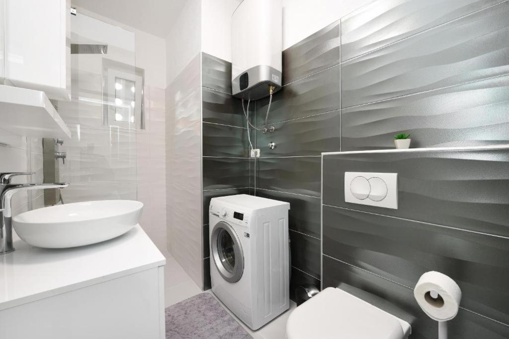 Apartment Lant ซาดาร์ ภายนอก รูปภาพ