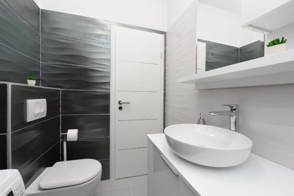 Apartment Lant ซาดาร์ ภายนอก รูปภาพ